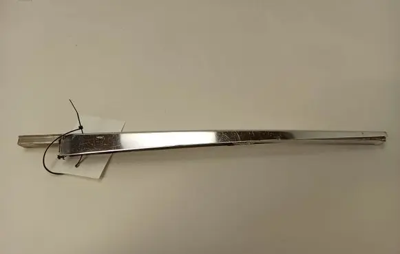 Front door glass trim molding