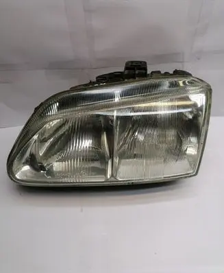 Renault Megane I Headlight/headlamp 88201008