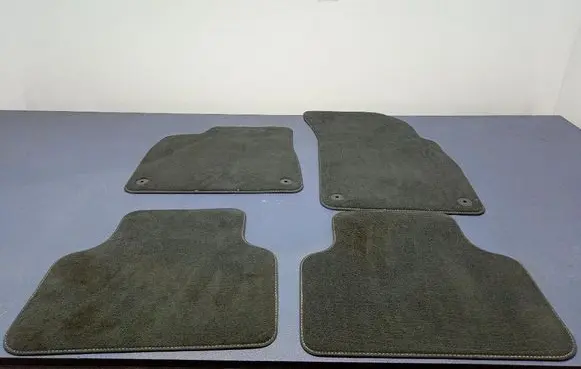 Audi Q7 4L Front floor carpet liner 4M1863011F
