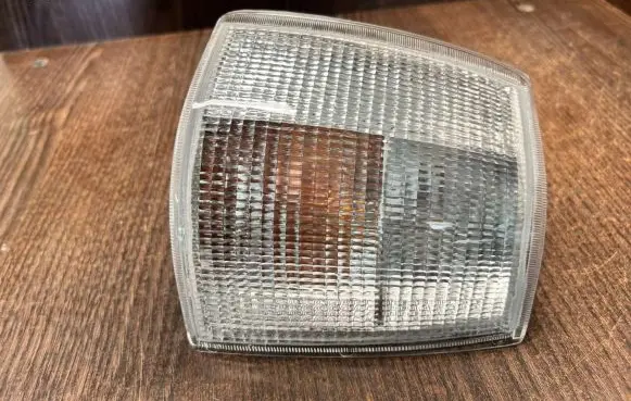 Volvo 850 Front indicator light 7731505RUE