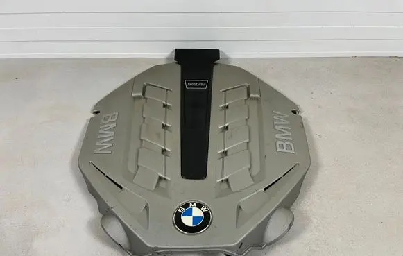 BMW 5 F10 F11 Engine cover (trim) 7577459 7577456