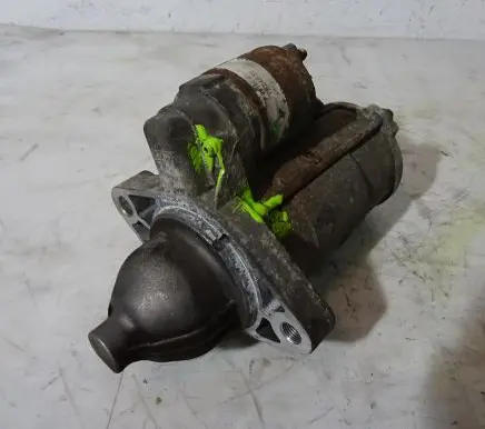 Toyota Avensis T270 Starter motor 28100-0R021
