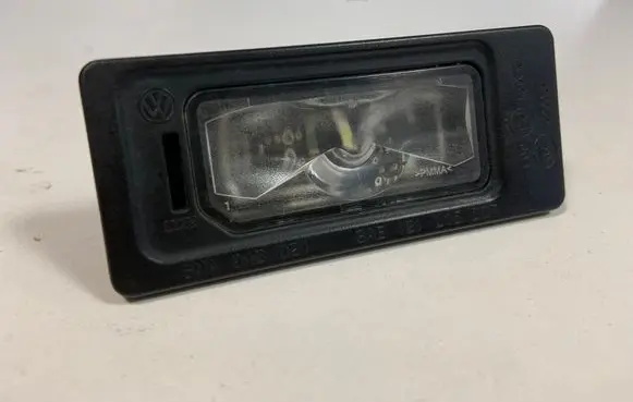 Audi A4 S4 B9 Number plate light 5NA943021