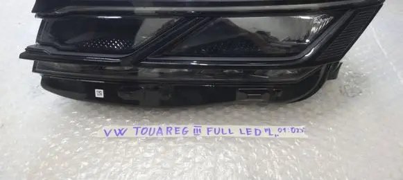 Volkswagen Touareg III Headlight/headlamp 761941081A