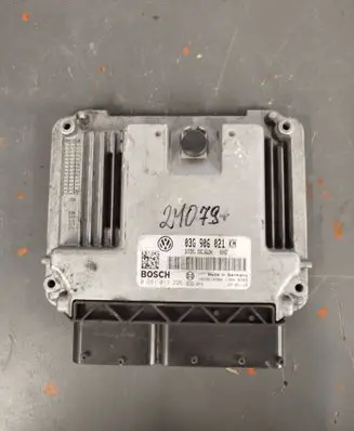 Volkswagen Golf V Engine control unit/module 03g906021kh 0281013226