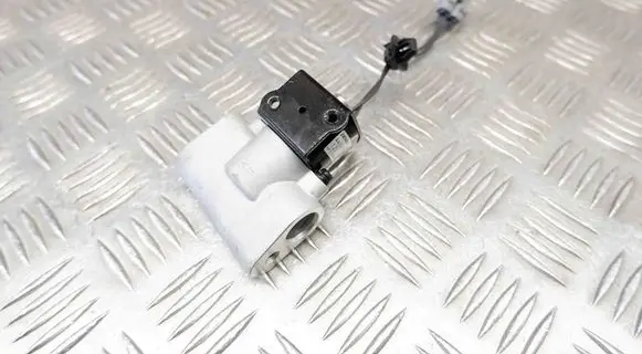 Nissan Leaf II (ZE1) Air conditioning (A/C) expansion valve 4433101350