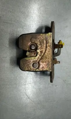 Volvo S40, V40 Tailgate/trunk/boot lock/catch/latch