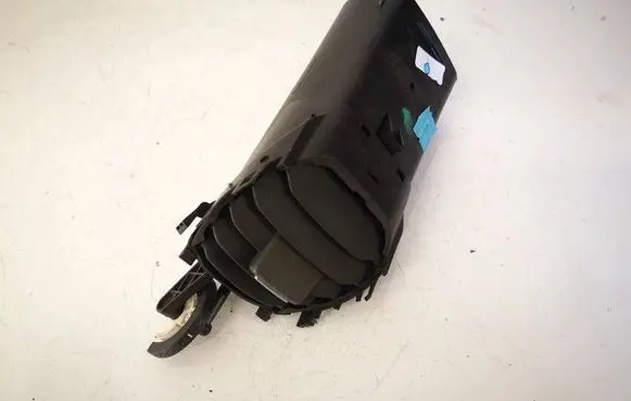 Renault Scenic II - Grand scenic II Dash center air vent grill S0115038