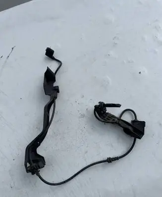 Mercedes-Benz C W205 ABS brake wheel speed sensor 0265009317