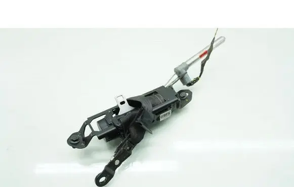 Volvo V70 Front seatbelt 30734734V70