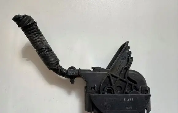Mercedes-Benz C W205 Plug wire 0265956613
