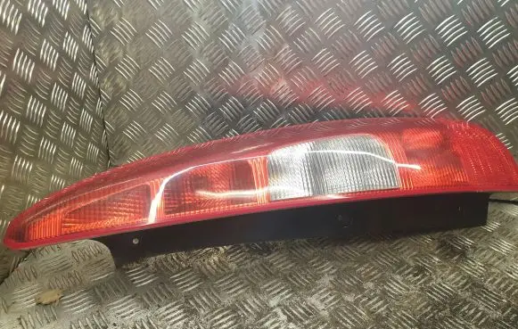 Mitsubishi Colt Rear/tail lights 27958006 051004