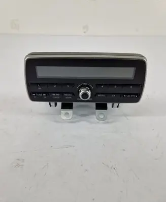 Mazda 2 Radio/CD/DVD/GPS head unit DB5H669R0