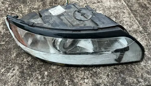 Volvo V50 Headlight/headlamp 31265701