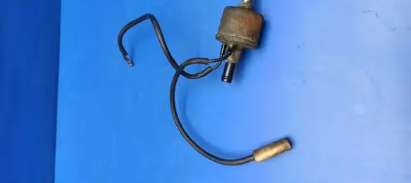 Jaguar XJS Vacuum valve 
