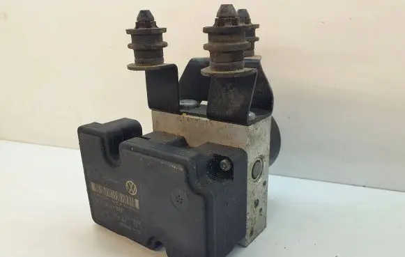 Audi A3 S3 8P ABS Pump 1K0907379AF 1K0614117AC 10097003213