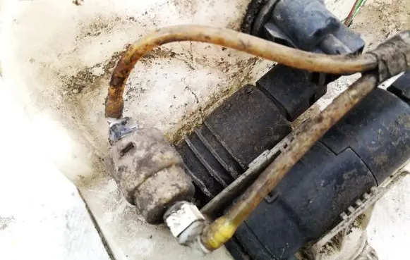 Volkswagen PASSAT B6 Windscreen/windshield washer pump 1k6955651