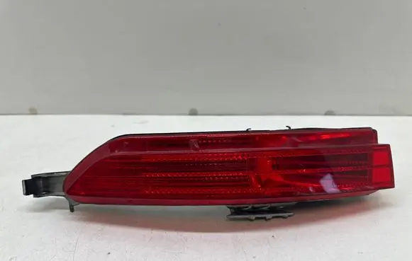 Volkswagen Touareg II Rear fog light 7P6945702F 7P6945702D