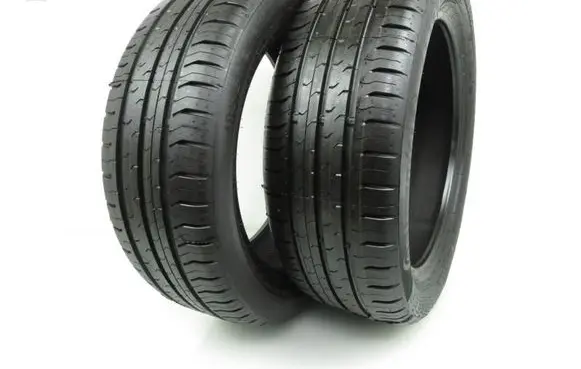 Volkswagen Golf V R16 summer tire 