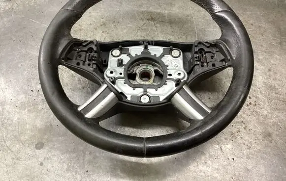 Mercedes-Benz B W245 Steering wheel A1644604303 61892000A 9F29237