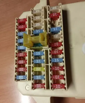 Hyundai i30 Fuse module 1H510 919502H500