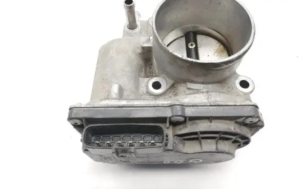 Toyota Auris E180 Throttle valve 2203037060