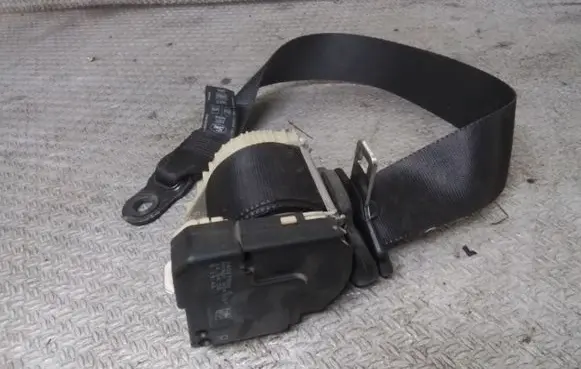 Ford Focus Front seatbelt 4M51A61294AL