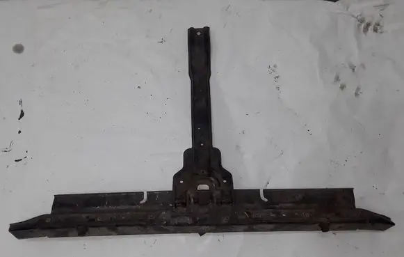 Hyundai Trajet Top upper radiator support slam panel NOCODE