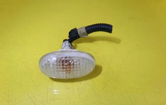 Daewoo Kalos Front fender indicator light 