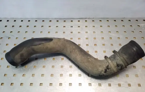 Suzuki Grand Vitara II Intercooler hose/pipe