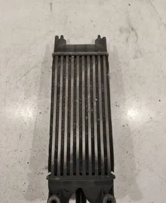 Citroen C5 Intercooler radiator 9684946380