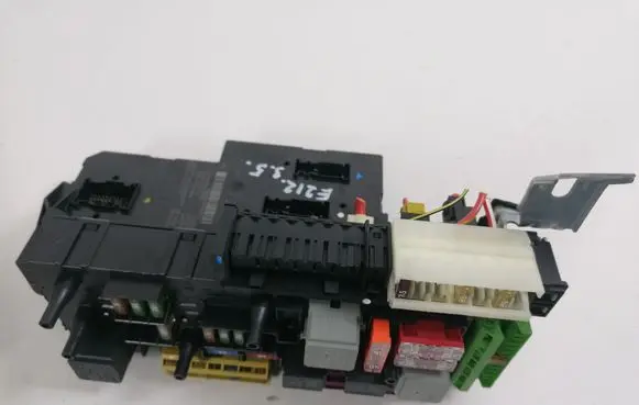 Mercedes-Benz E W212 Fuse box set 2129060505