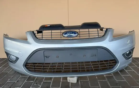 Ford Focus Front bumper 8M5117757A