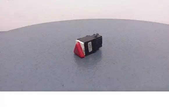 Skoda Fabia Mk1 (6Y) Hazard light switch 6Y0953235