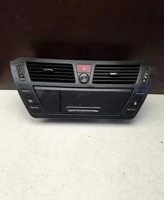 Citroen C4 Grand Picasso Dash center air vent grill 303845 303846 36532
