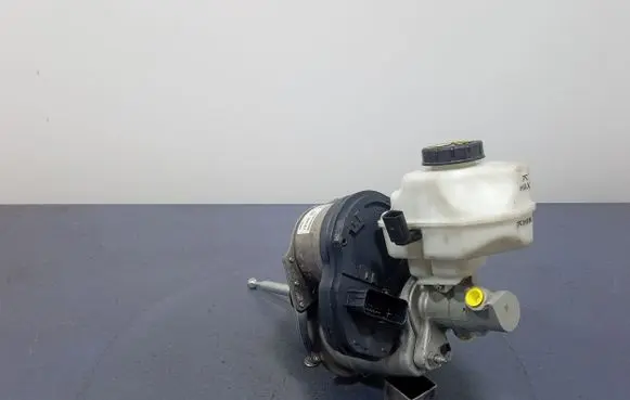 Skoda Octavia 985 Brake booster 5WB614105AB