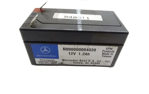 Mercedes-Benz ML W164 Car battery N000000004039