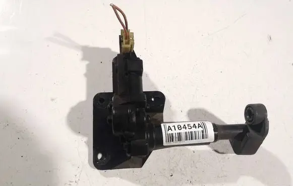 Chrysler Voyager Vent window/glass motor 04717607ab