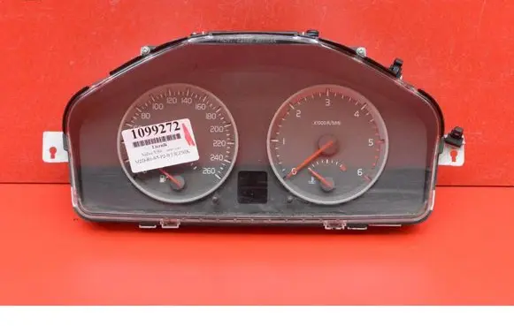 Volvo V50 Speedometer (instrument cluster) 30669185