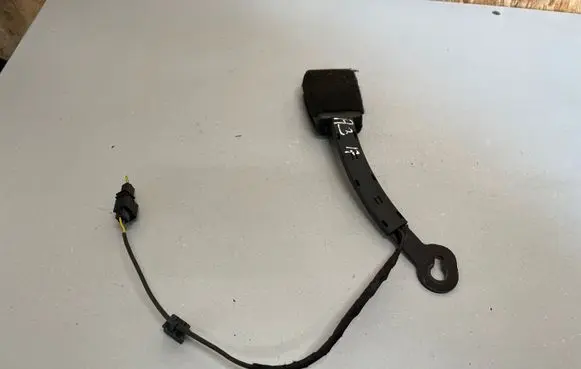 Audi A3 S3 8V Front seatbelt buckle 8V0857756B