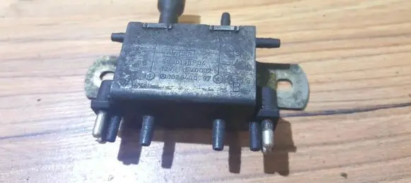 Mercedes-Benz C W202 Turbo solenoid valve 0025400697 5690130F04
