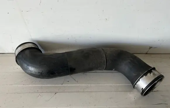 Mercedes-Benz E W211 Intercooler hose/pipe A2115232782