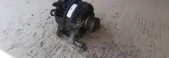 Peugeot 208 I Generator/alternator 9820893880