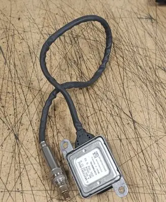 Mercedes-Benz ML W166 Lambda probe sensor A0009055712