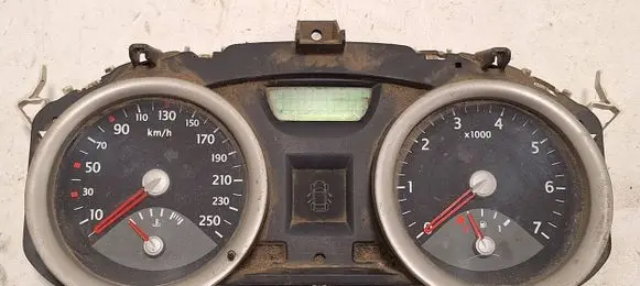 Renault Megane II Speedometer (instrument cluster) 8200306538 35110419 PEAB014670