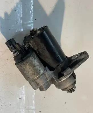 Skoda Yeti (5L) Starter motor 0001123410