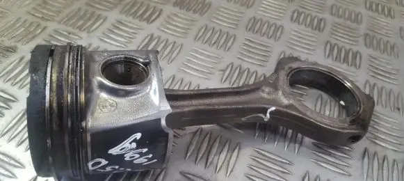 Audi A6 S6 C5 4B Piston with connecting rod