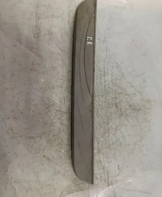 Mitsubishi Grandis Front sill trim cover MR576163 3B45