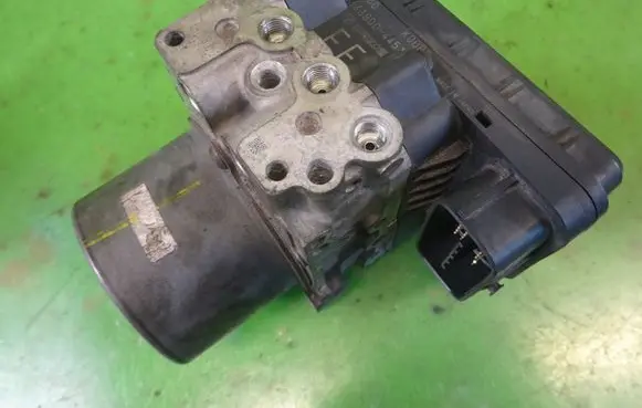Mazda 6 ABS Pump 133800-4451