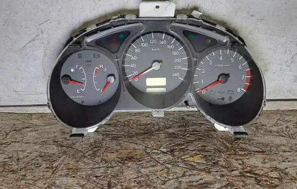 Subaru Forester SG Speedometer (instrument cluster) 85013SA240 85013SA24